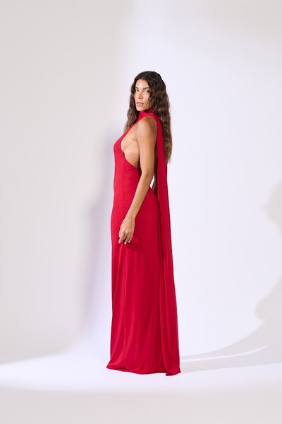 FotoVestido longo gola alta faixa Botik