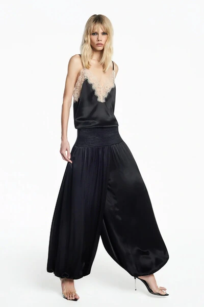 FotoCalça pala lastex cetim