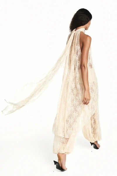 FotoBlusa Gola Alta Mullet Renda