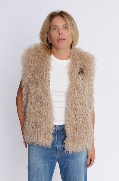 FotoColete Shaggy Broche Sand