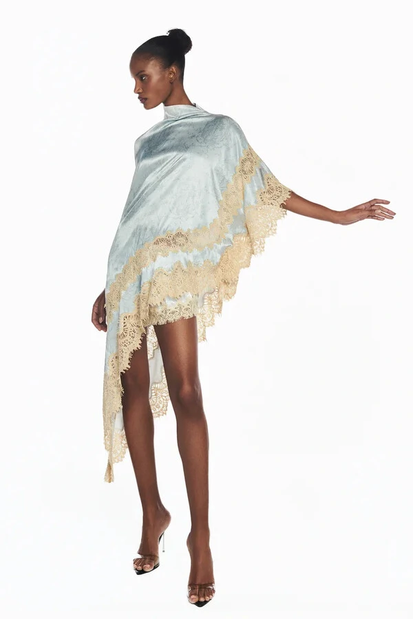 Blusa Kaftan Assimétrica Cetim Laço Renda Bege