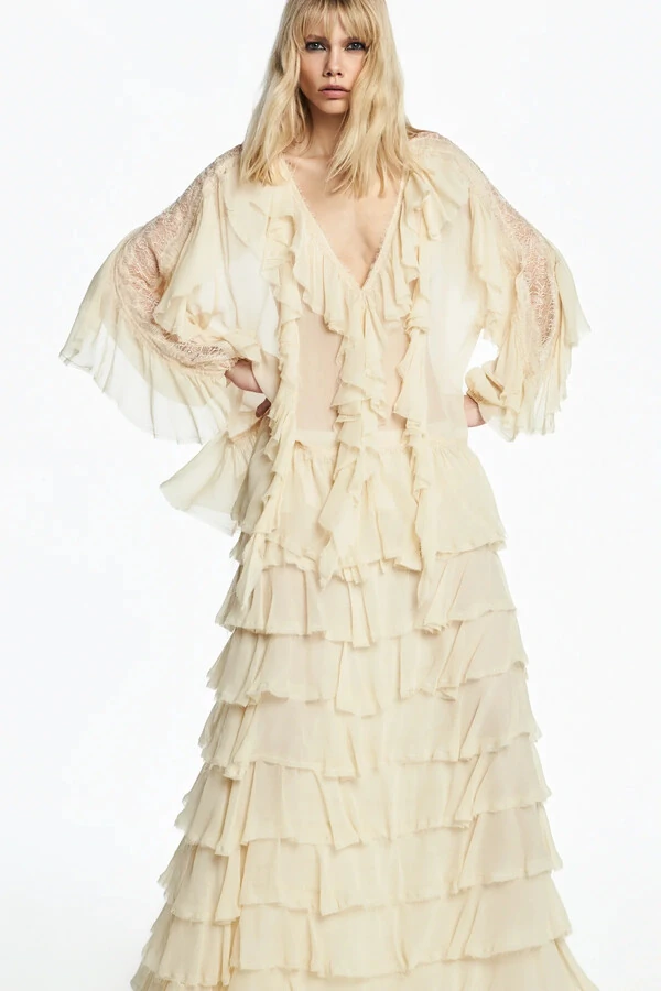 Bata babados e rendas chiffon