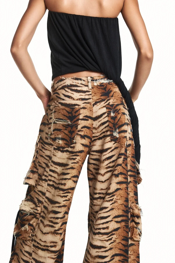 Calça Cargo Tigre Estampado