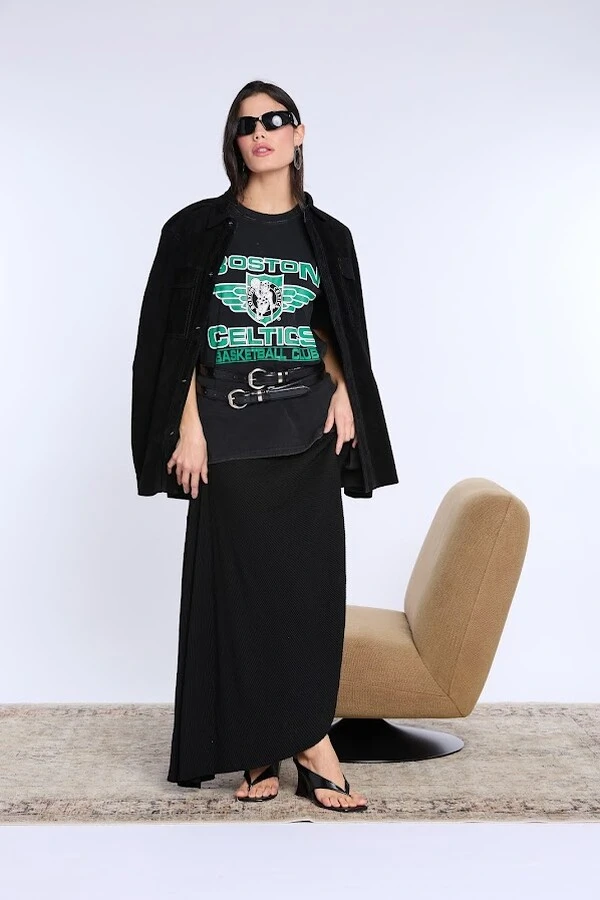 Camiseta Com Estampa Frontal Botik