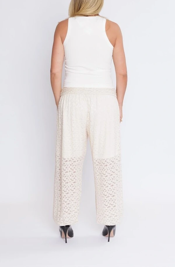 Calça Renda Aladim Botik