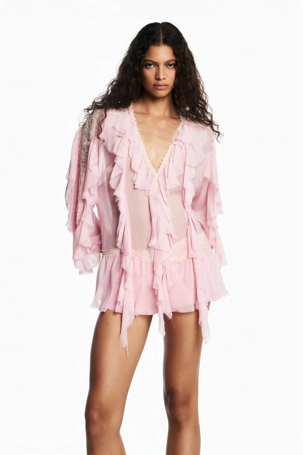 Bata babados e rendas chiffon