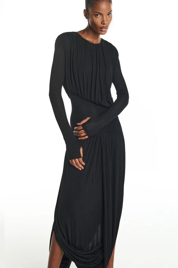 Vestido longo manga longa saia