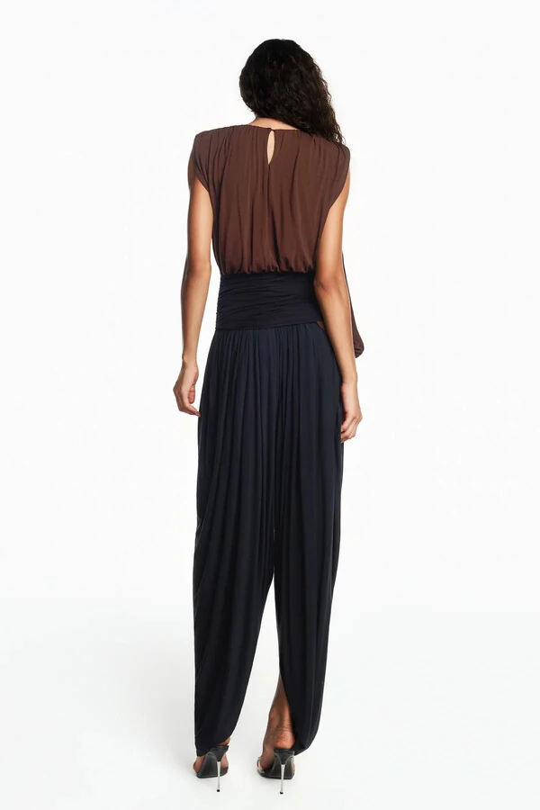 Blusa pala e corpo drapeados