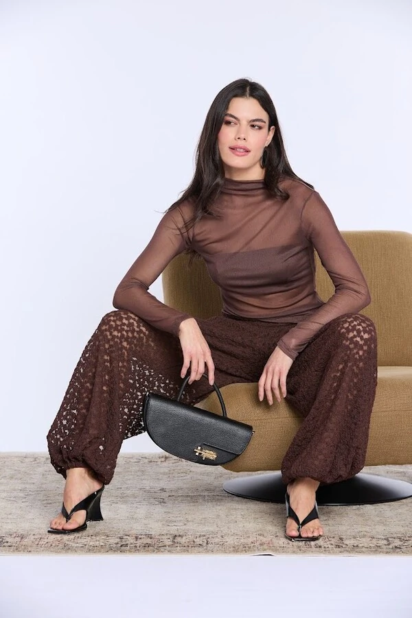 Blusa Tule Com Top Botik