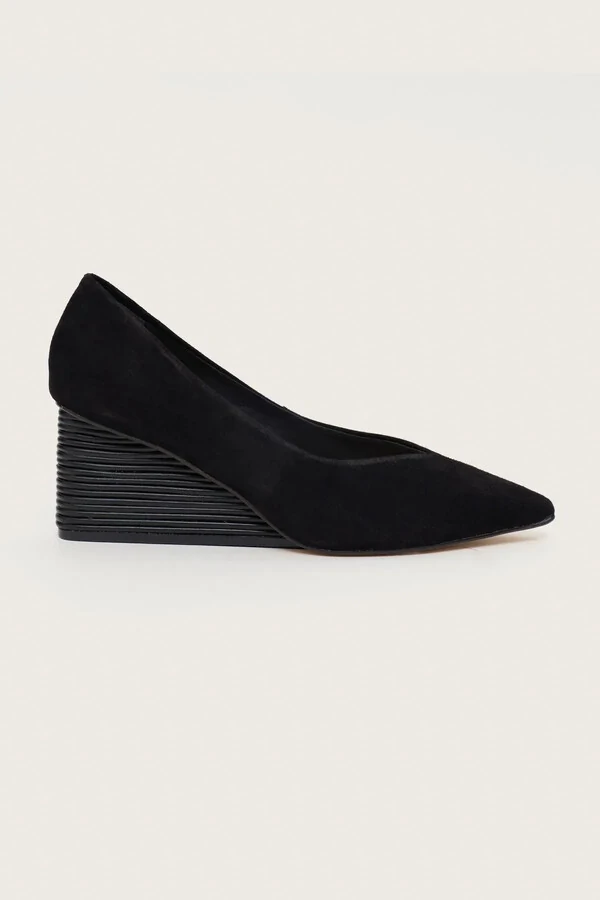 Scarpin Anabela Decote V