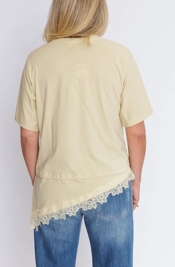 Camiseta Renda Barra AssimÉtrica Botik Bege P