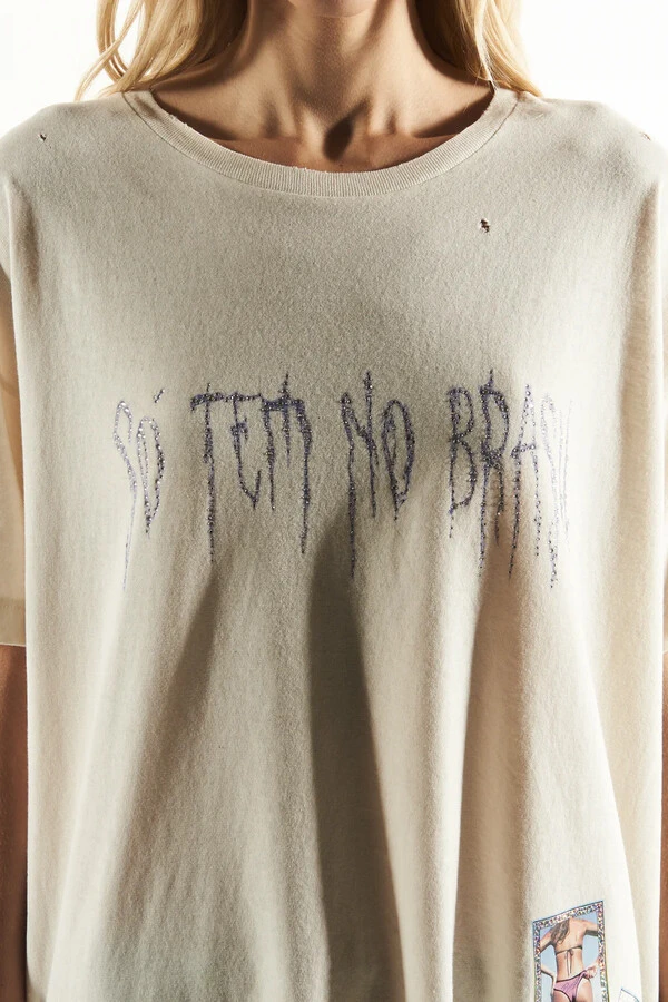 Camiseta Só Tem No Brasil