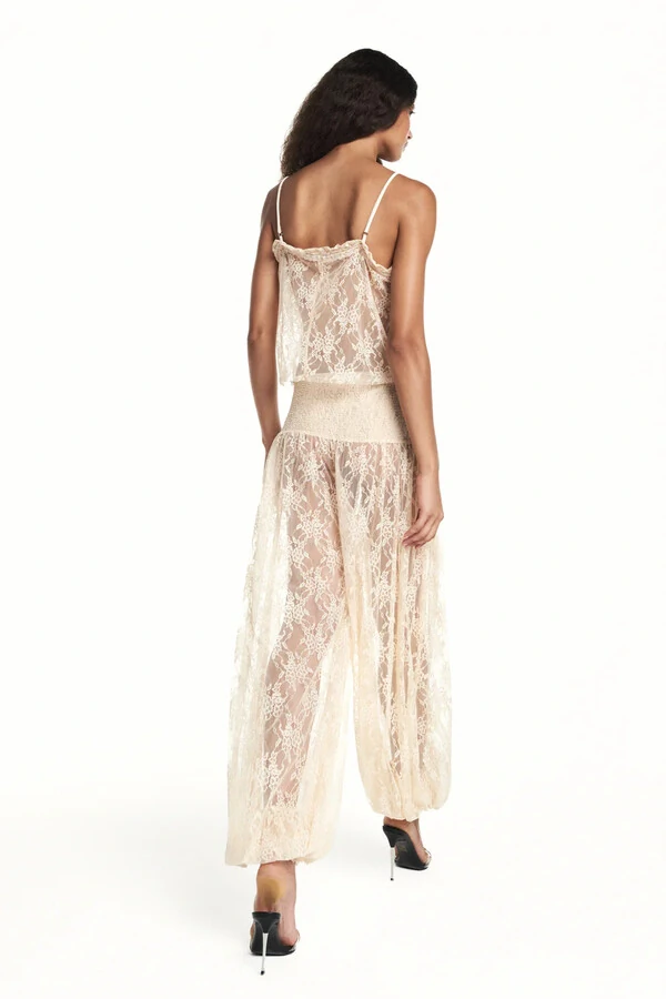 Calça pala lastex renda