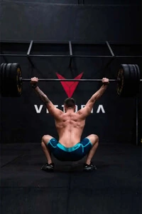 Bermuda Retrô Marinho e Ciano