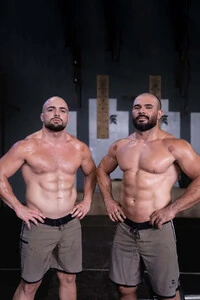 Bermuda Retrô Caqui e Preta