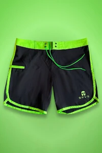 Bermuda Retrô Preta e Verde