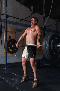 Bermuda Retrô Preta e OffWhite Mescla