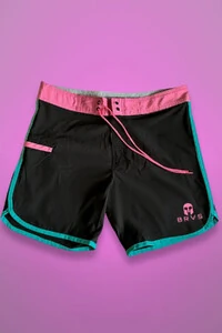 Bermuda Retrô Preta Rosa e Azul