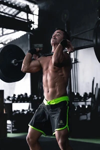 Bermuda Retrô Preta e Verde