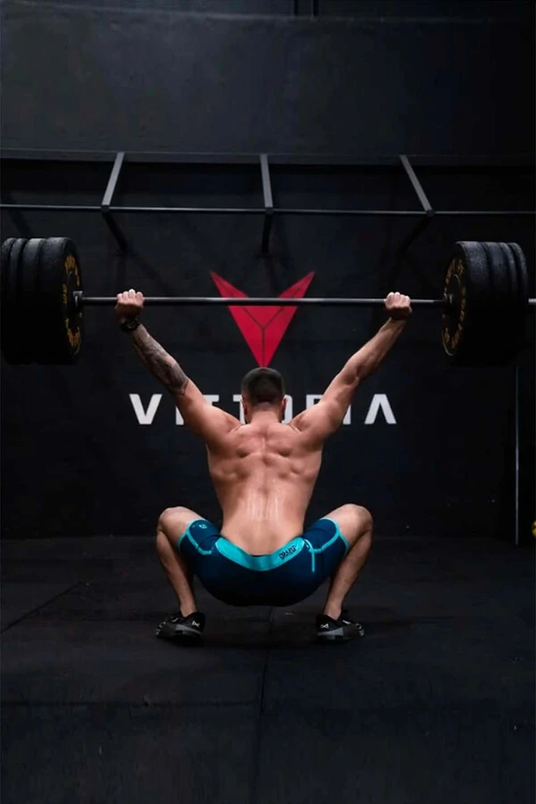 Bermuda Retrô Marinho e Ciano