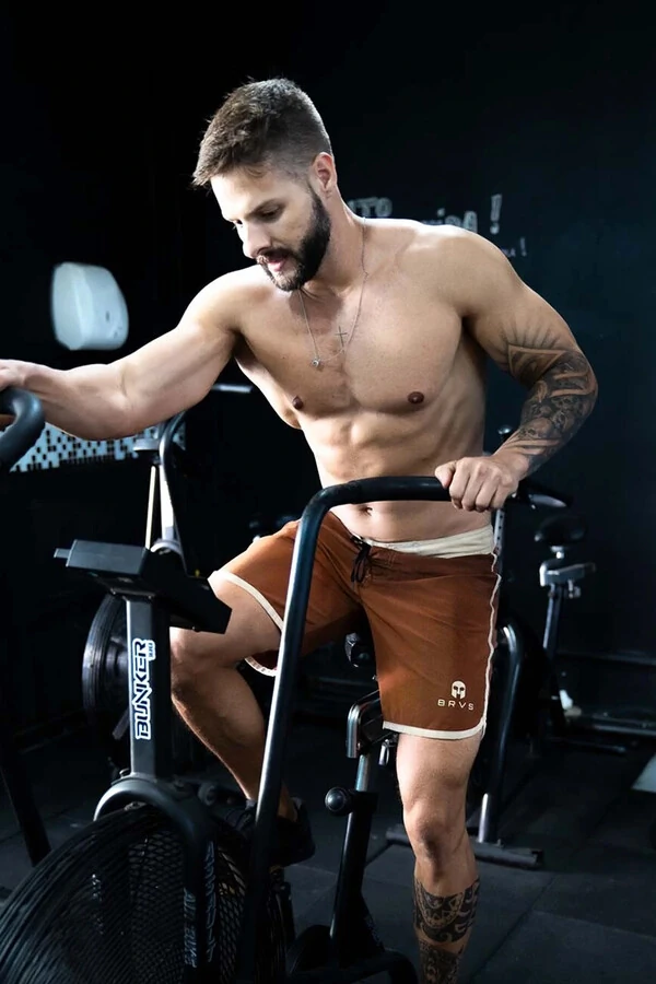 Bermuda Retrô Marrom e Off White