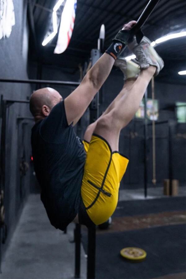 Bermuda Retrô Amarela e Preta