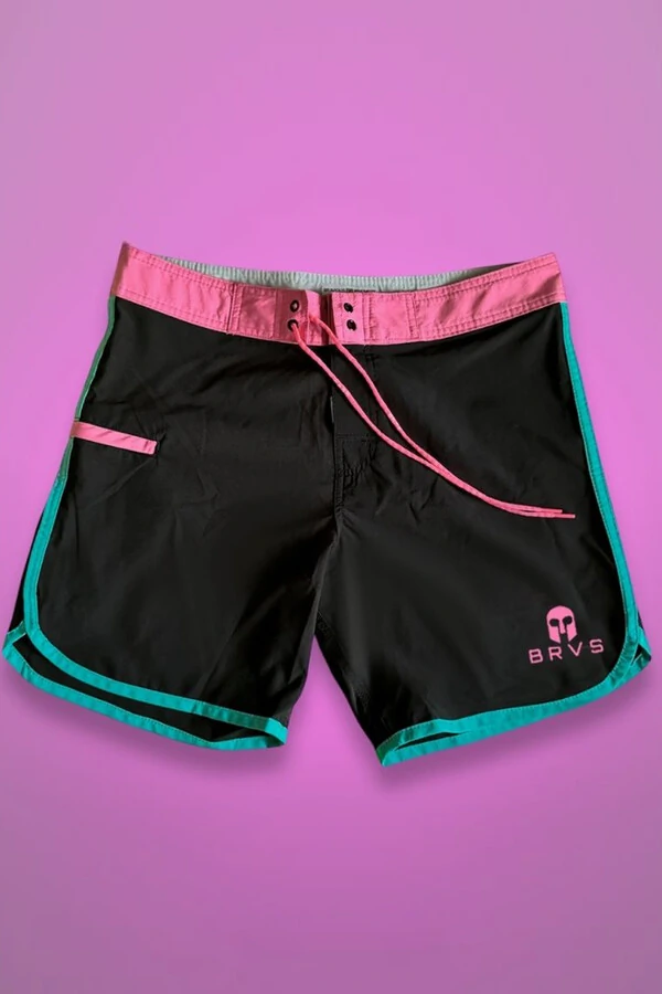 Bermuda Retrô Preta Rosa e Azul