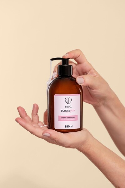 Foto Brinde mini Creme de Limpeza Lilly 30ml