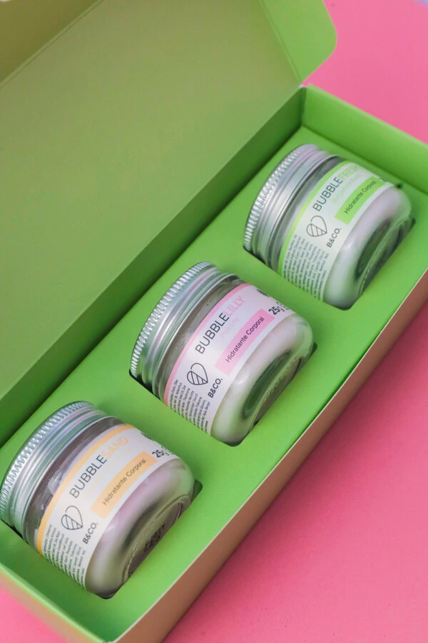 Caixa Presente Mini Hidratantes (ATENÇÃO, OS HIDRATANTES NÃO ESTÃO INCLUSOS, VOCÊ PRECISA ADICIONÁ-L