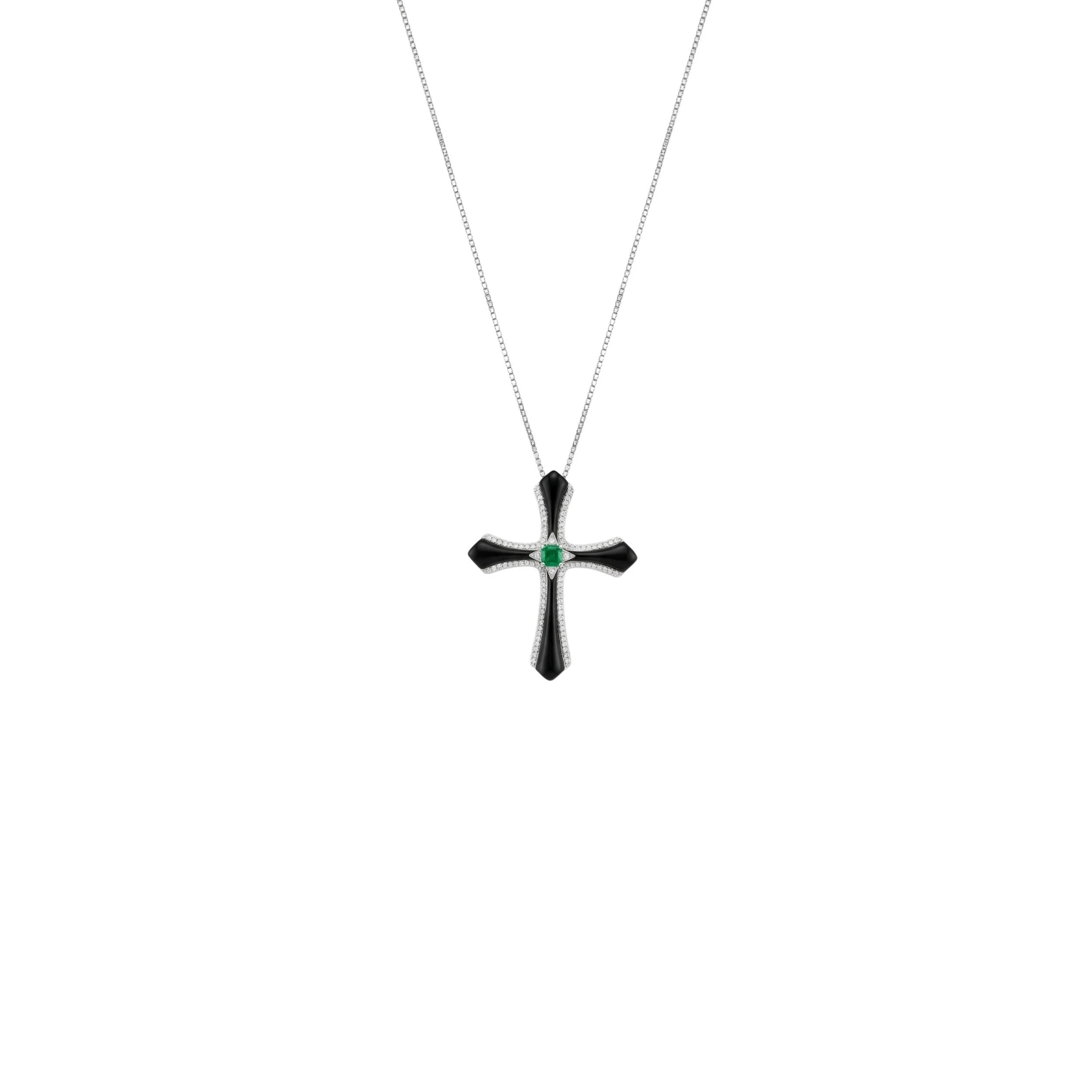 Foto Colar Cruz Ónix &amp; Esmeralda