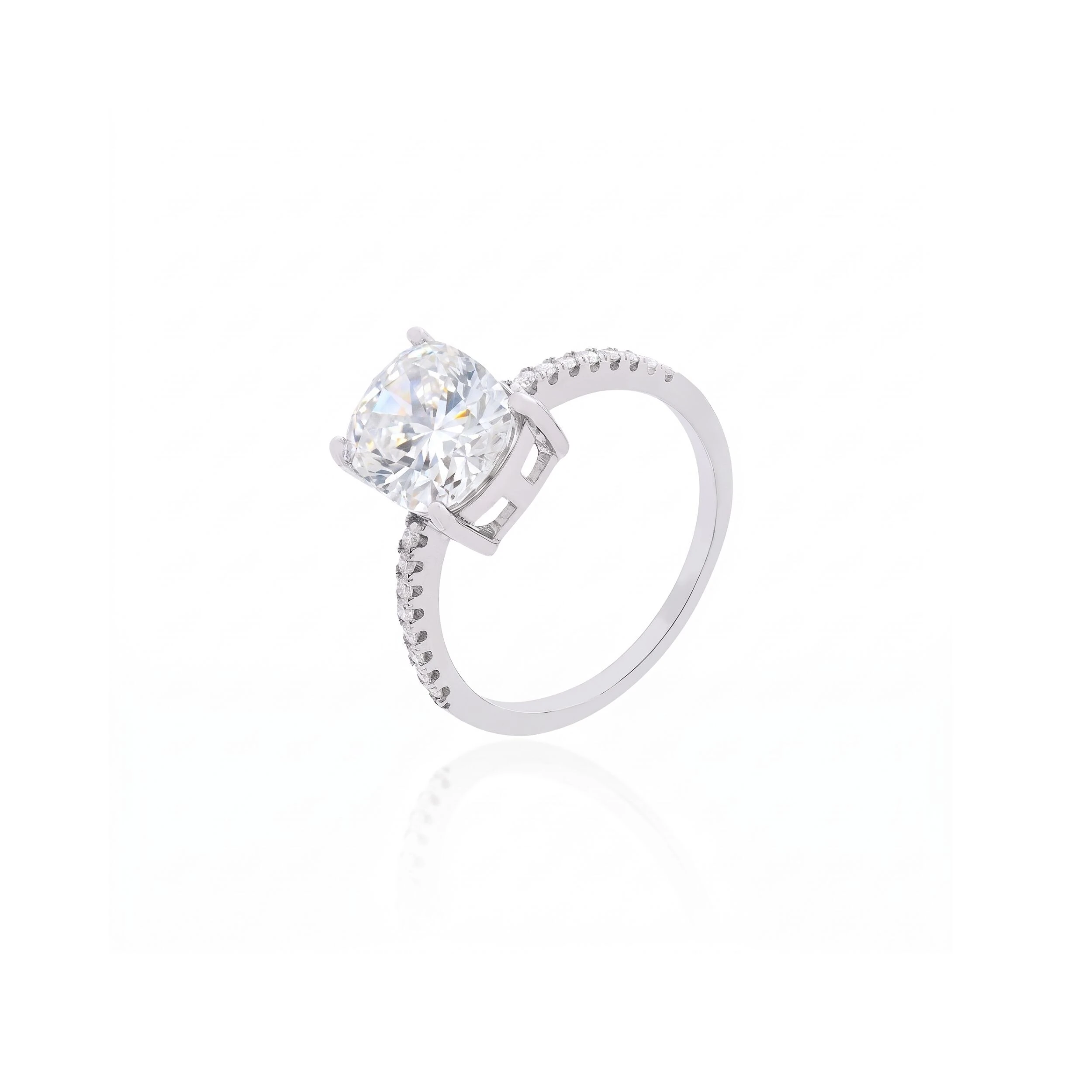 Foto Anel Solitário Oval Moissanite