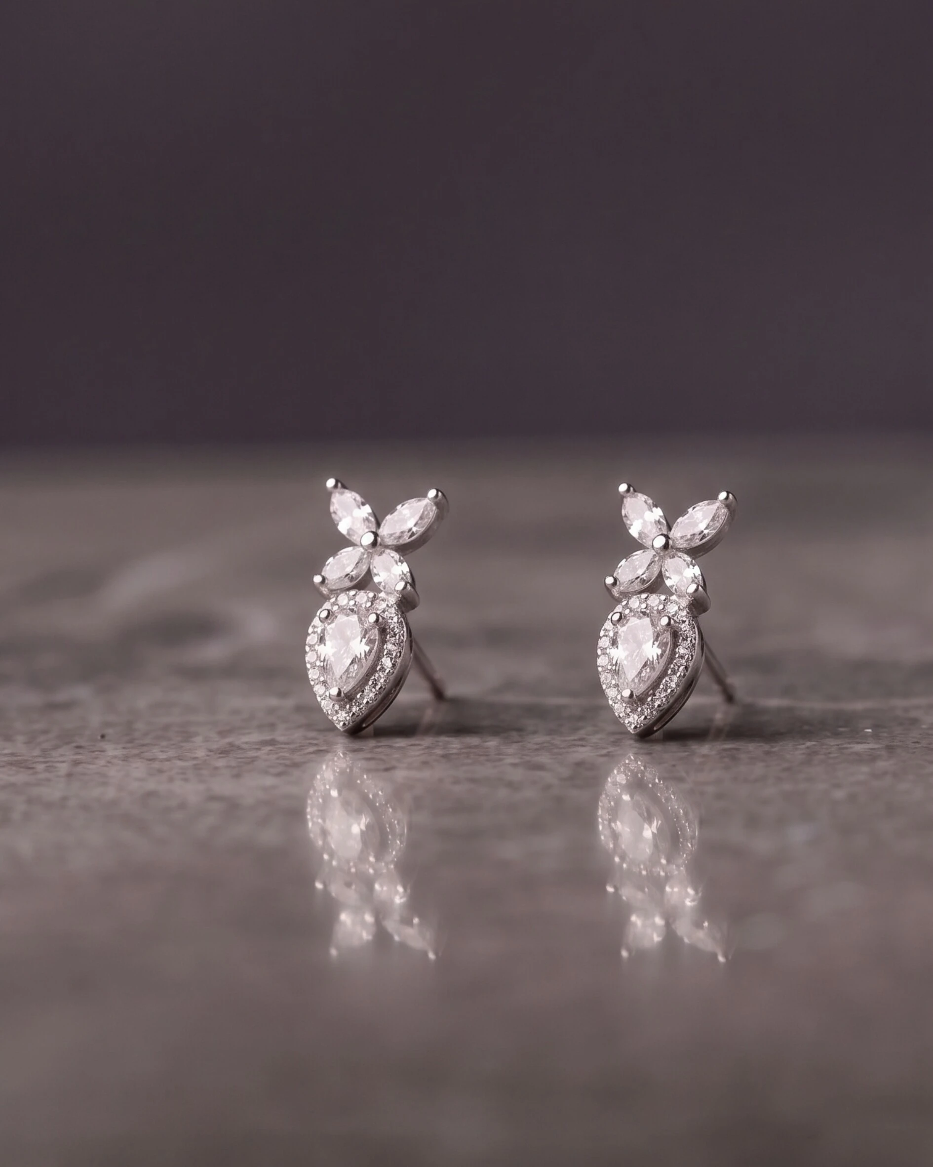 Foto Brinco Pétala de Luz Moissanite