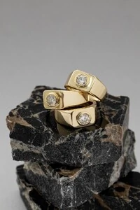 Anel Dedinho Modern Moissanite