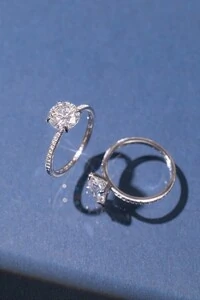 Anel Elara Moissanite