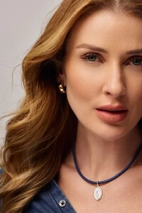 Colar Fios de Seda Nexus