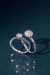 Anel Daisy Moissanite