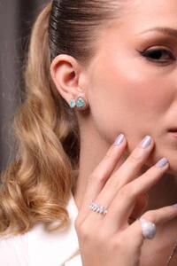 Brinco Gota Colombiana Baguetada e Cravejada