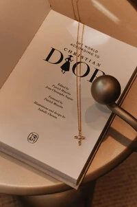 Colar Cruz Moissanite