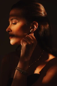 Brinco Oval Moissanite