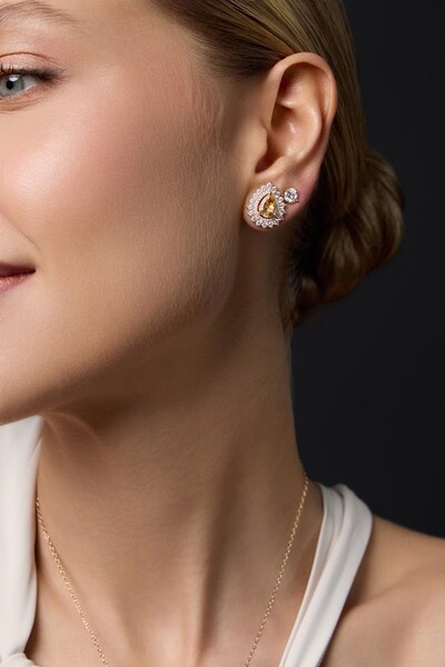 FotoBrinco Solitário Dourado Moissanite