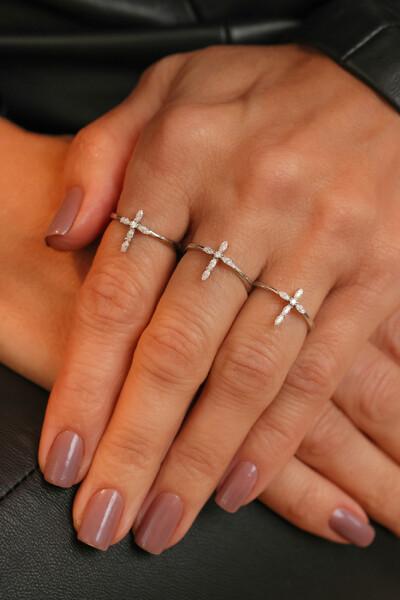 Foto Anel Cross Marquise Moissanite