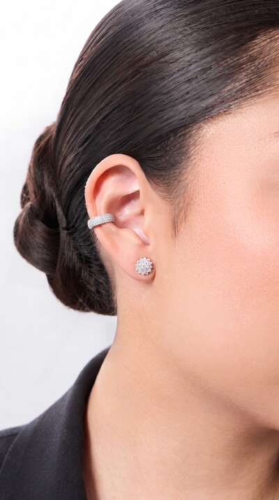 Foto Fake Piercing Shine Moissanite