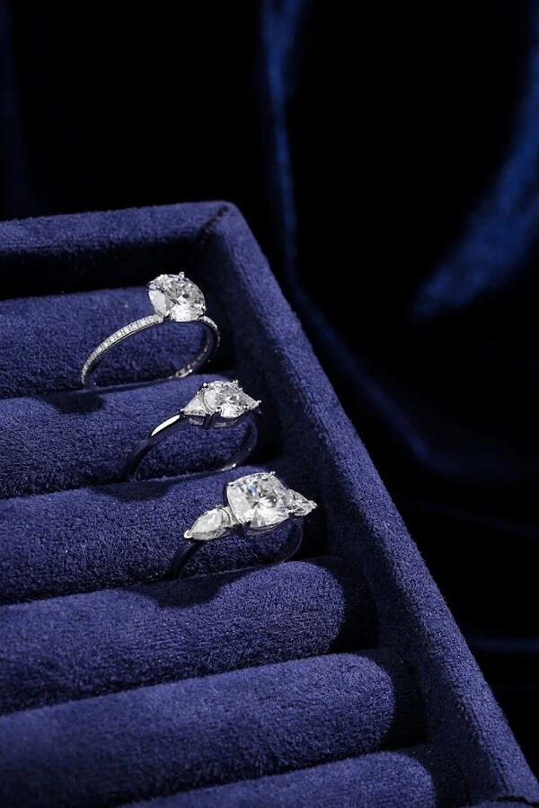 Anel Fancy Moissanite