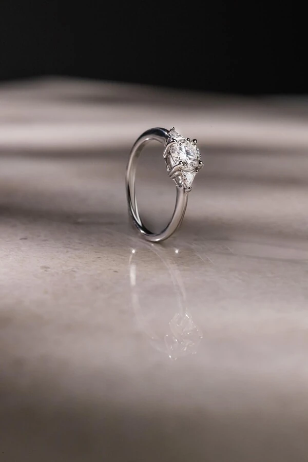 Anel Fancy Moissanite