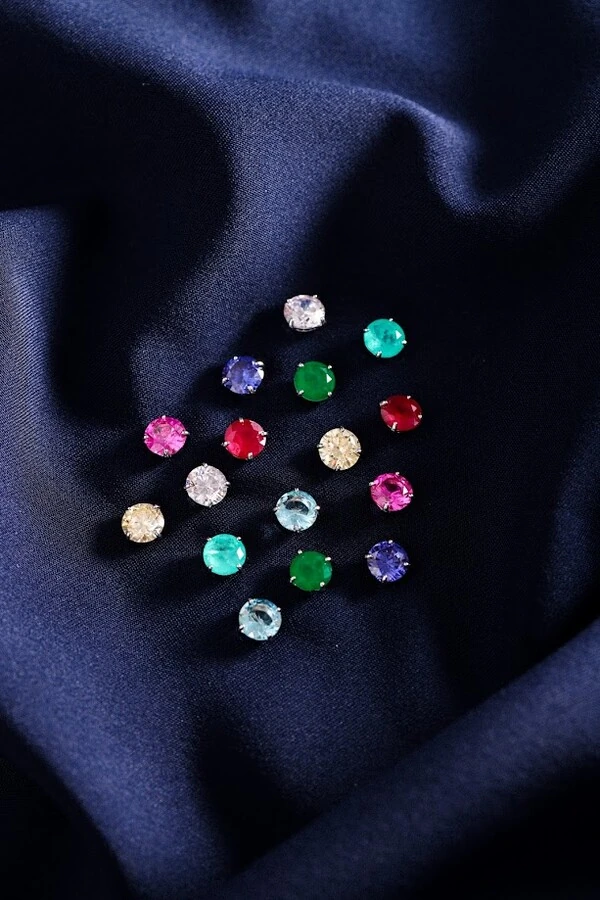 Brinco Solitário Esmeralda