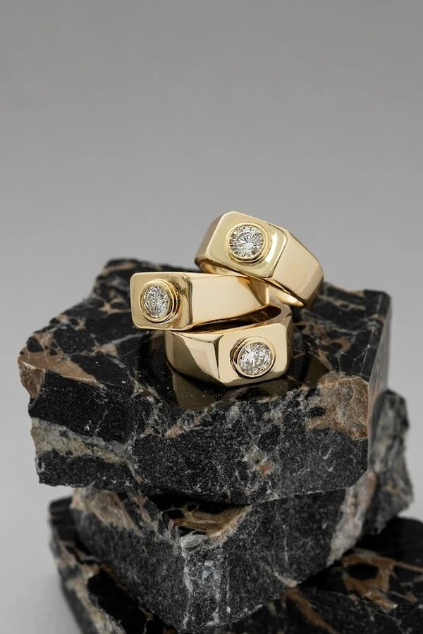 Anel Dedinho Modern Moissanite