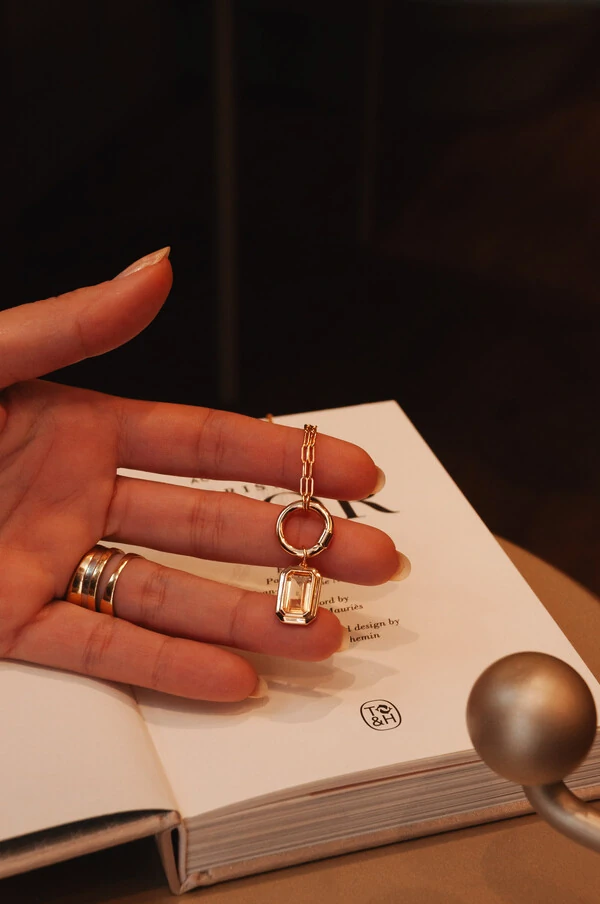 Colar Charlotte Citrino