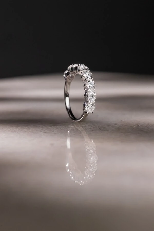 Meia Aliança Moissanite 4mm