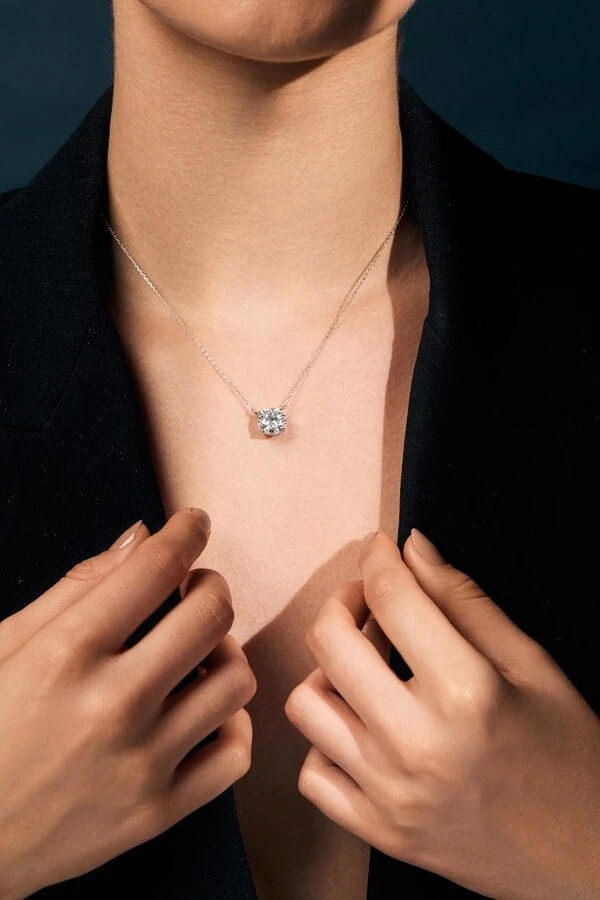 Colar Solitário Moissanite