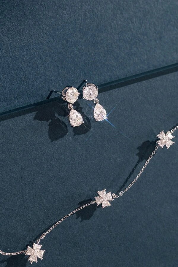 Brinco Nina Moissanite